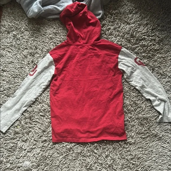 Red and Gray Color-Block Sweatshirt with Text Design - Picture 2 of 2